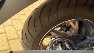 Suzuki Burgman AN 400 Negra