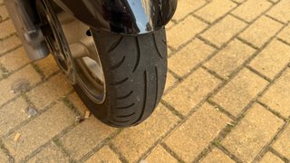 Suzuki Burgman AN 400 Negra