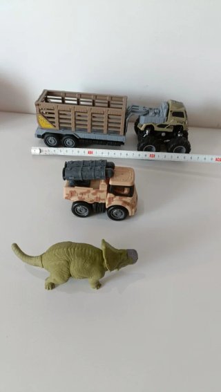 Camión Remolque Dinosaurio Juguete