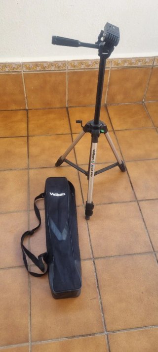 Trípode Velbon CX 640 con funda