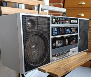 Radiocassette Sanyo C12