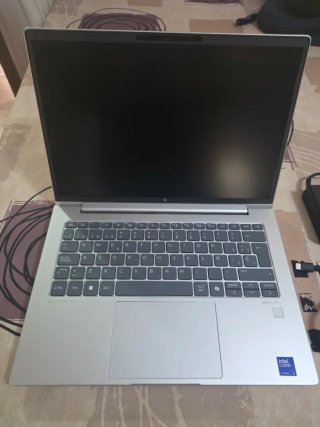 HP Elitebook G11 Plata Nuevo.