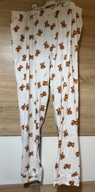 Pijama blanco con ositos marrones