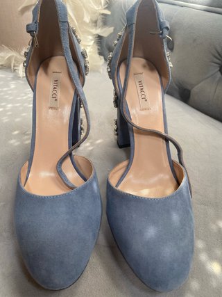 Sandalias de tacón con pedrería