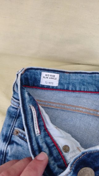 Bermuda Vaquera Tommy Jeans Talla 36