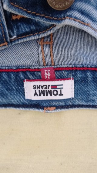 Bermuda Vaquera Tommy Jeans Talla 36