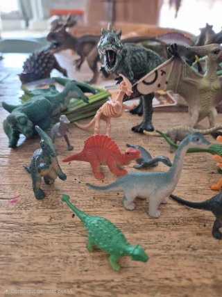 Lote dinosaurios de juguete