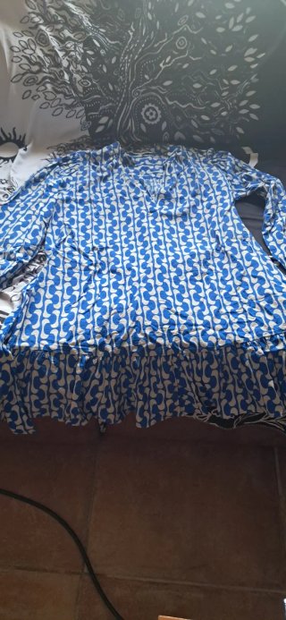 Vestido estampado azul y blanco