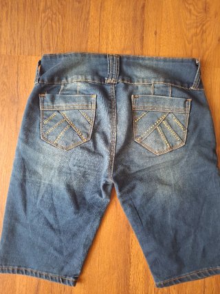 Pantalón corto vaquero TOKU