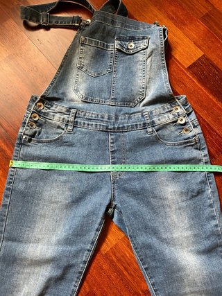 Mono vaquero azul con peto - NUEVO Sin estrenar