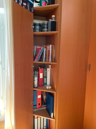 Cajonera naranja conruedas, armario cama nido,mesa