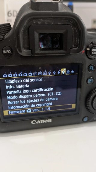 Canon EOS 6D + EF 17-40L + mochila