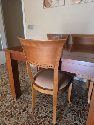 Mesa y 3 Sillas Comedor Madera