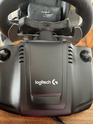 Volante Logitech G29 com Pedais