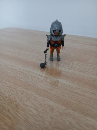 Playmobil Guerrero con Maza
