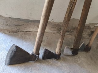 Lote de 4 Hachas Antiguas