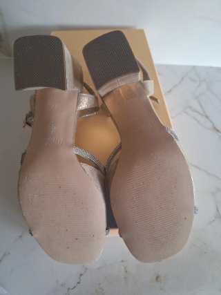 Zapatos de fiesta dorados talla 37