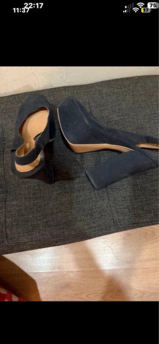 Tacones negros de plataforma
