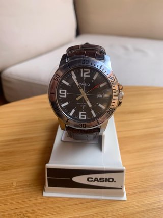 Reloj Casio MTP-VD01L-1BVUDF Negro/Marrón