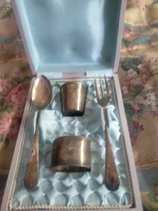 Ajuar antiguo 50 bañado en plata