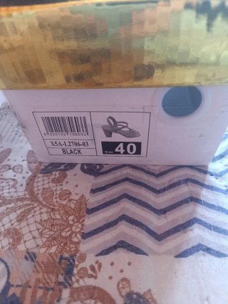 Zapatos de fiesta negros talla 40 Puestos  20 minu