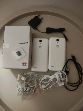 2 telefoni cellulari Huawei Y5