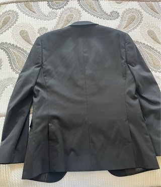 Traje de caballero negro sin estrenar