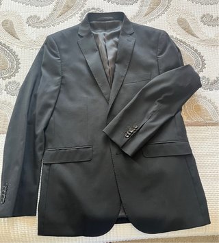 Traje de caballero negro sin estrenar