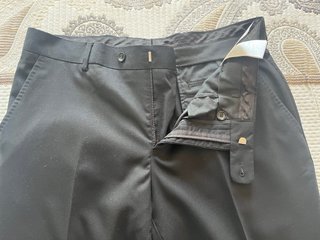 Traje de caballero negro sin estrenar