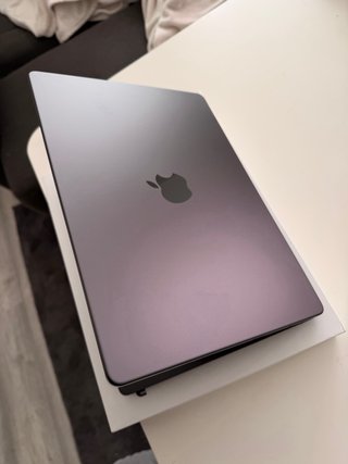 MacBook Pro 14” M5 – 32 GB RAM / 1 TB SSD