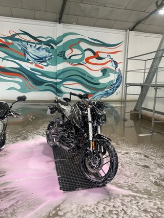 Voge 125R Negra 8500km 2025