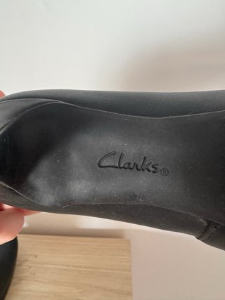 Zapatos de tacón Clarks negros mujer