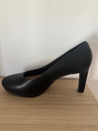 Zapatos de tacón Clarks negros mujer