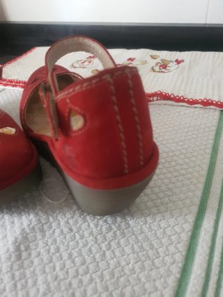 Sandalias Fly London Rojas