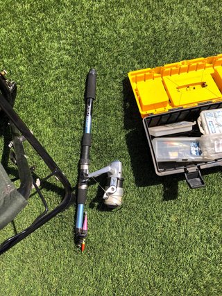 Kit pesca caña silla anzuelos