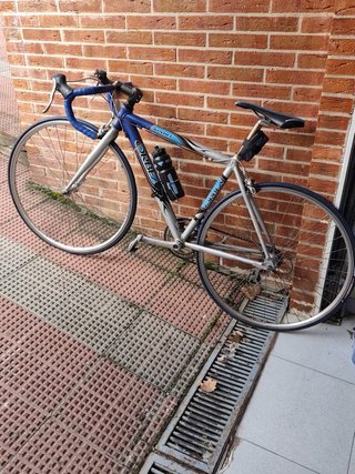 Bicicleta Orbea Sport Azul y Plata