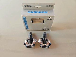 Pedales Shimano PD-M520
