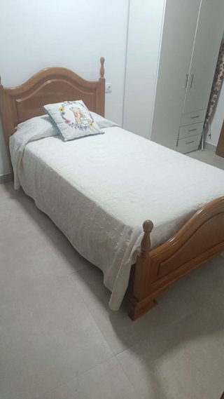 Cama de madera 135 cm