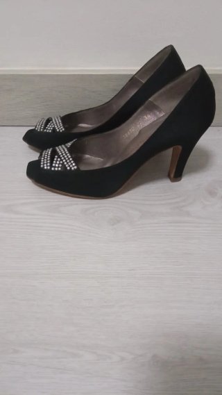 Zapatos Sacha London Negros con Plata