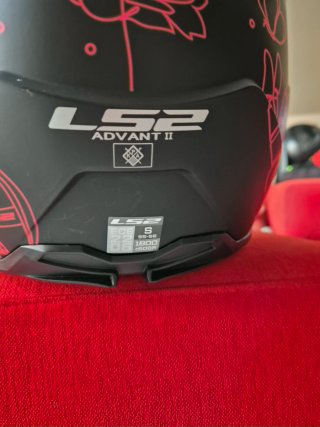 Casco Moto LS2 Negro con Dibujos Rosas