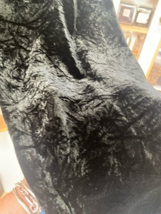 Pantalón pinzas terciopelo negro Massimo Dutti