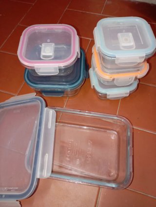 Set de 5 recipientes de plástico