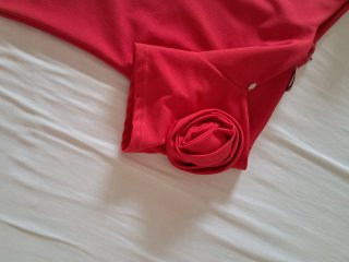 Vestido de cóctel rojo frambuesa