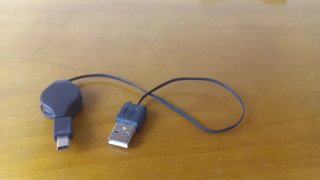 Cable USB a Mini USB retráctil