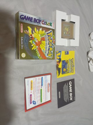 Game Boy Color edición especial Pikachu Amarillo