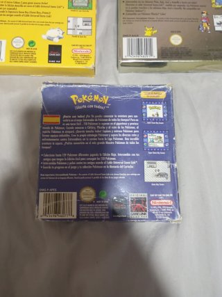 Game Boy Color edición especial Pikachu Amarillo