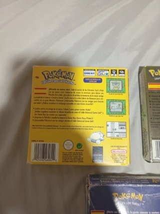 Game Boy Color edición especial Pikachu Amarillo