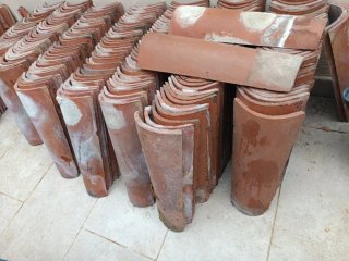 Tejas antiguas de barro