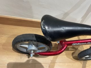 Bici de equilibrio Chicco Red-Bullet