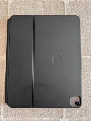 iPad Pro 12,9” 64 GB + Teclado Mágico